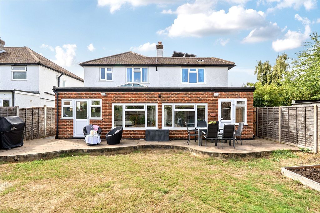 Property photo 2 of 18 Picture No. 11