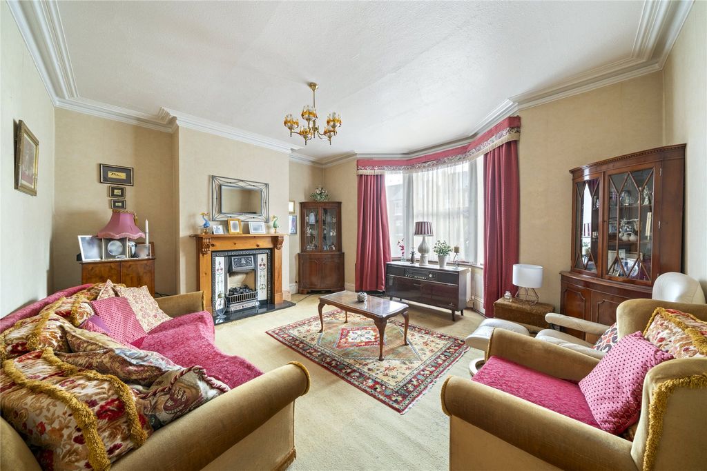 Property photo 2 of 12 Picture No. 06