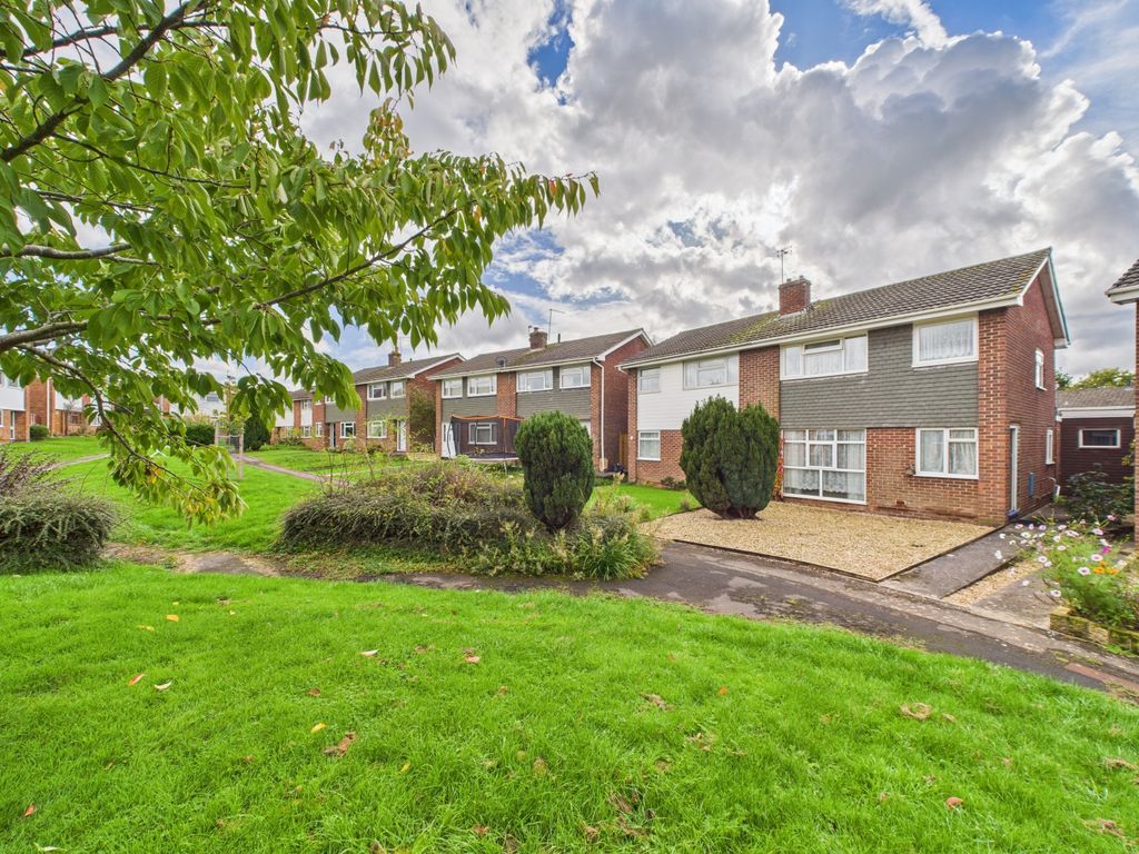 Property photo 1 of 39 Cam02023G0-Pr0177-Still022