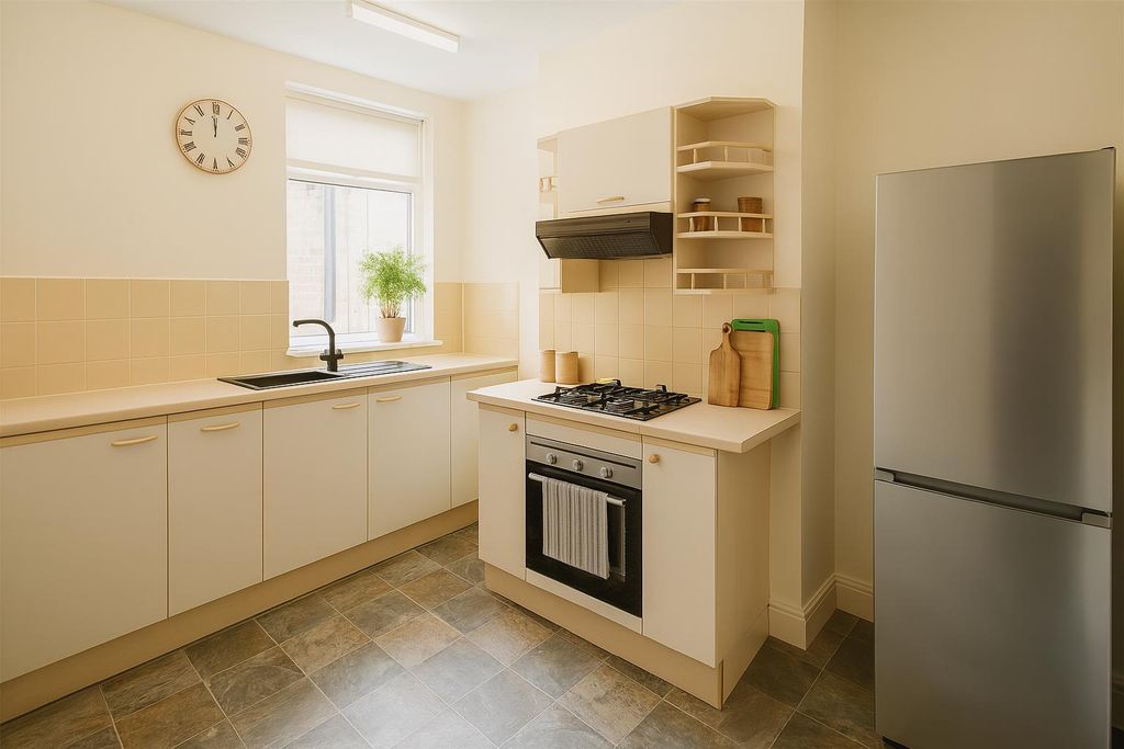 Property photo 2 of 6 Kitchen
