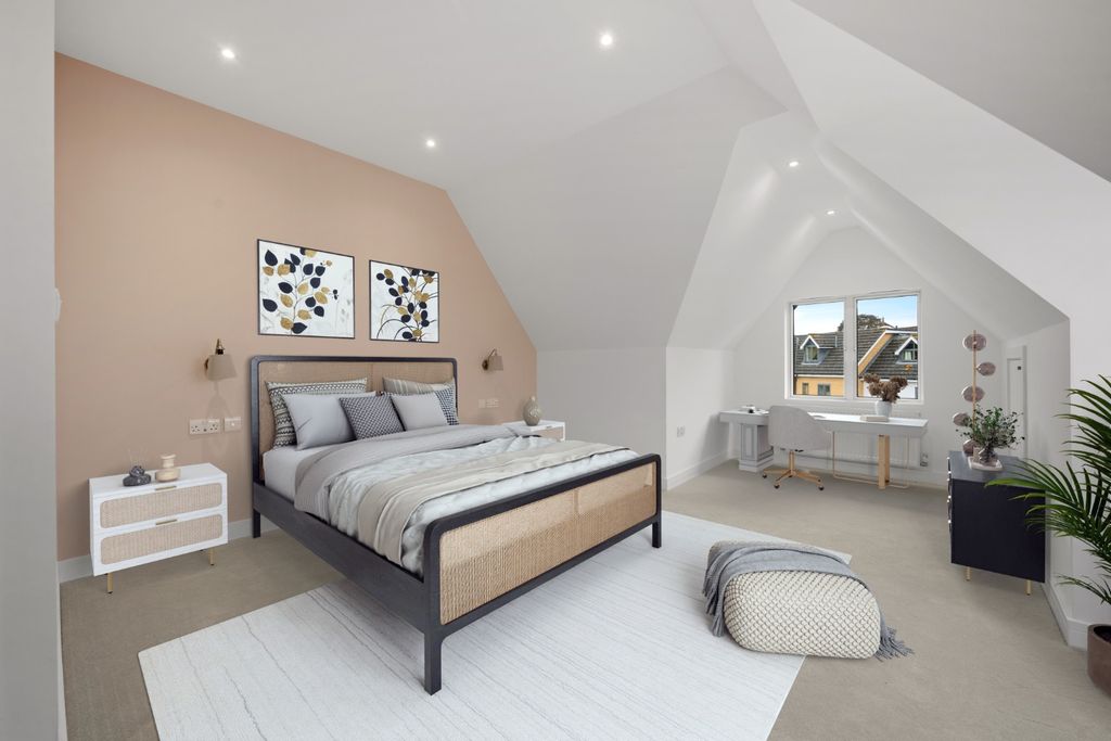 Property photo 3 of 9 4649303