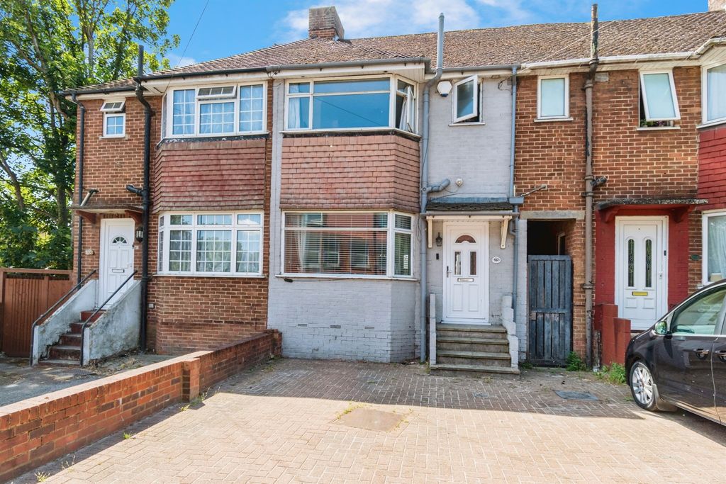 Property photo 1 of 15