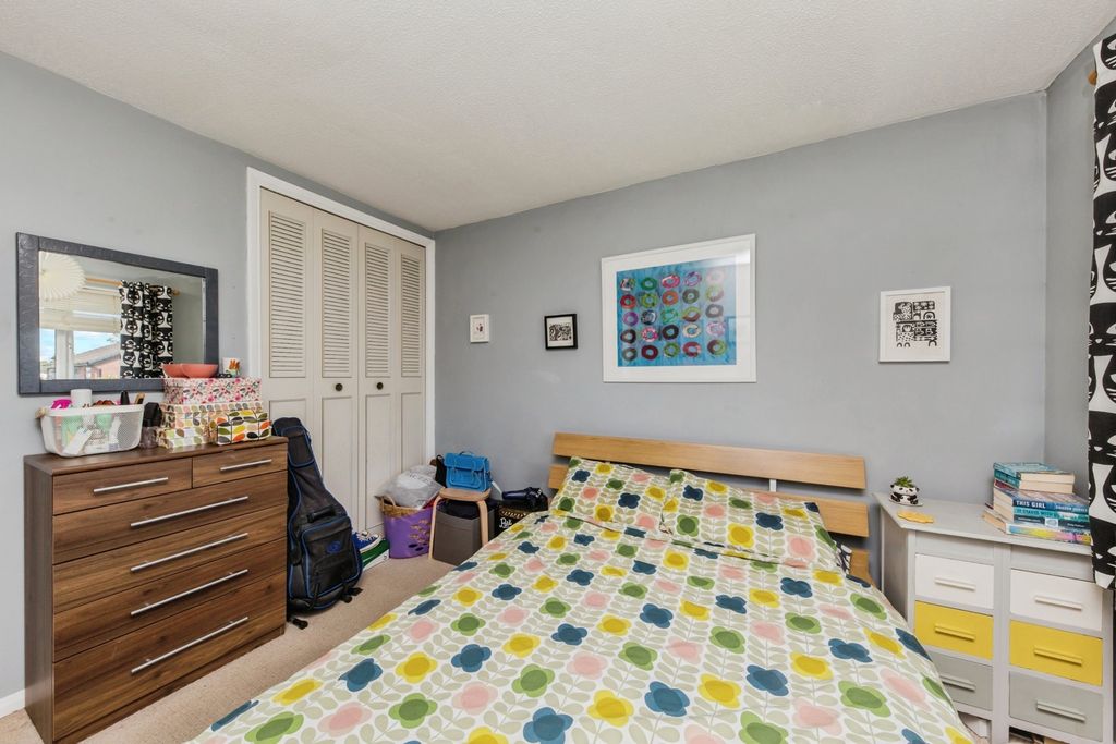 Property photo 2 of 17 Photo