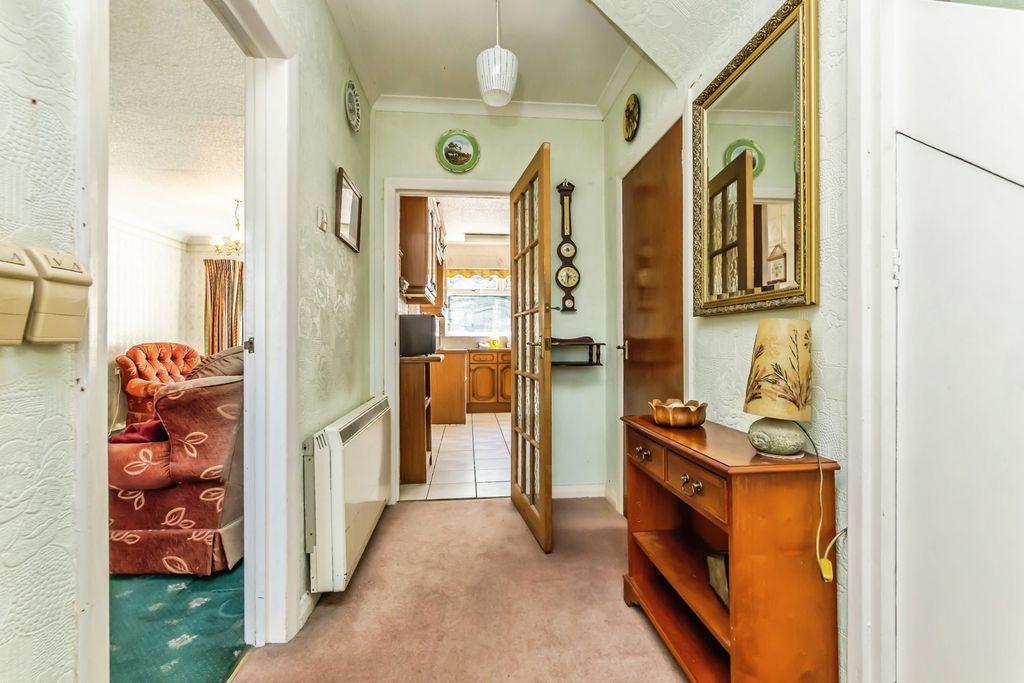 Property photo 2 of 27 Pbox-Img.Jpg