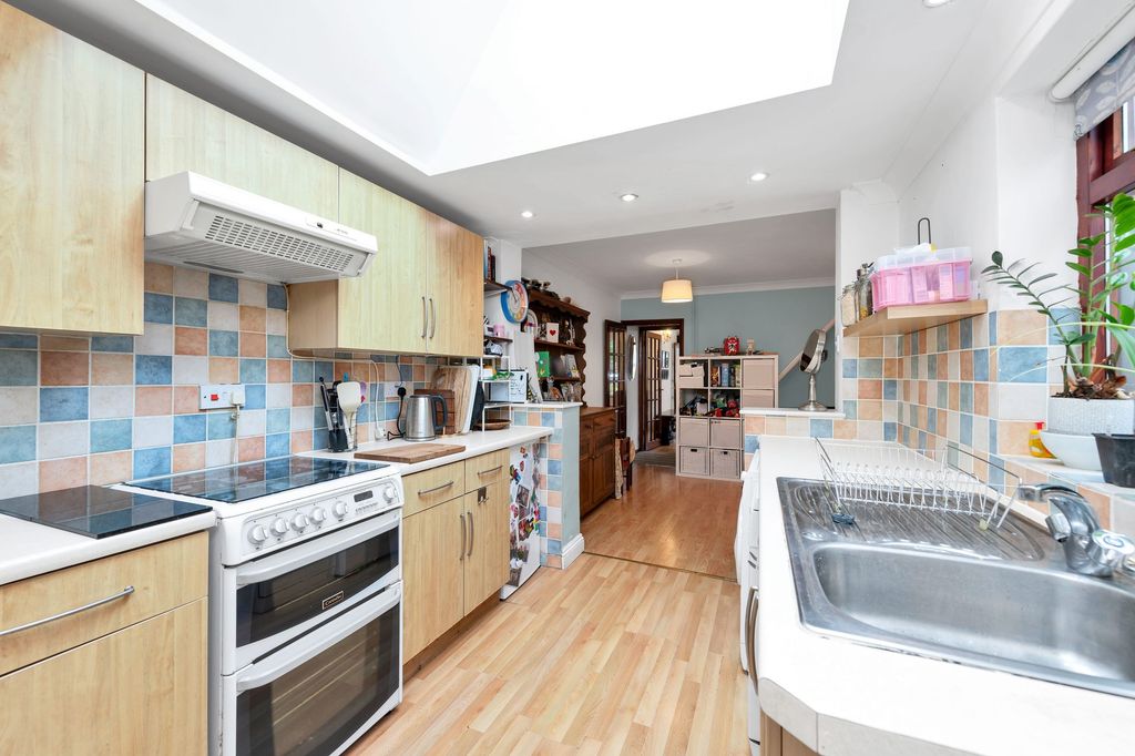 Property photo 2 of 16