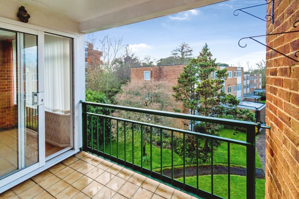 Property photo 3 of 17 Pbox-Img.Jpg