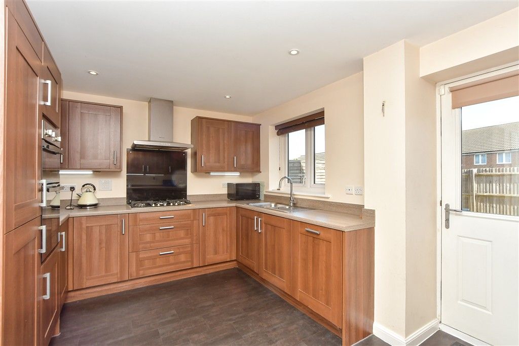 Property photo 2 of 15 Kitchen