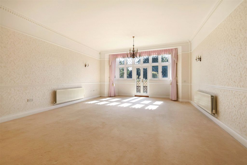 Property photo 3 of 30 Picture No. 39