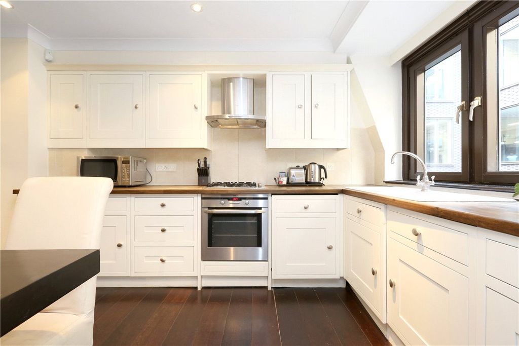 Property photo 3 of 11 Picture No. 27