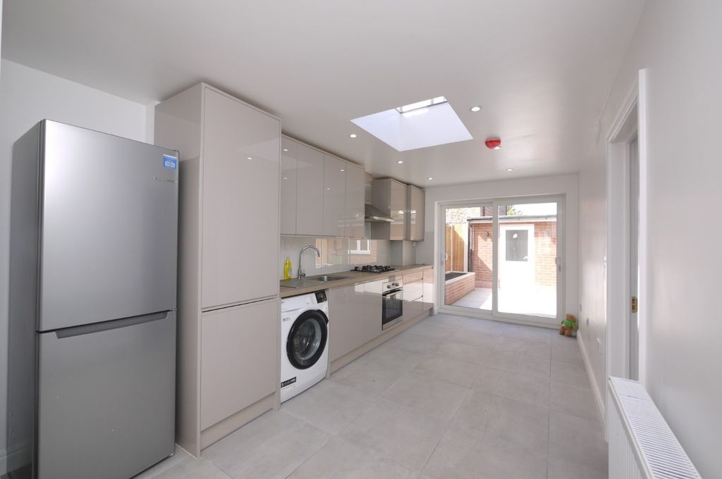 Property photo 3 of 20 2231434