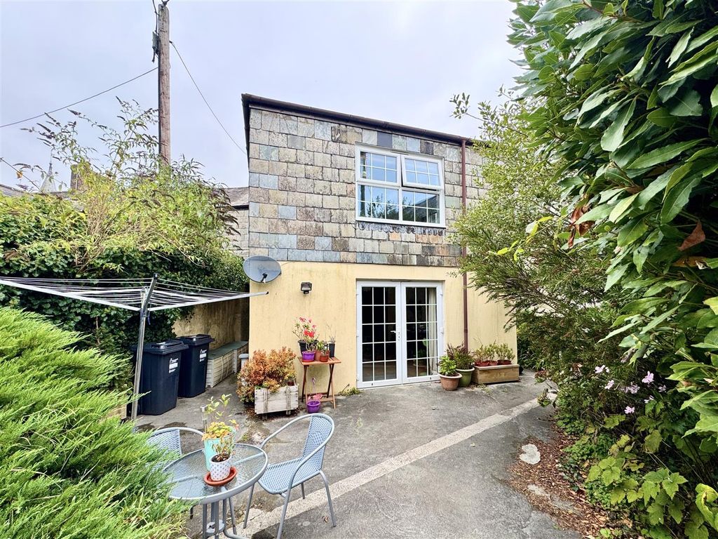 Property photo 1 of 29
