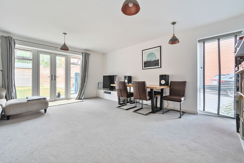 Property photo 2 of 24 1314466-16-6878Be...