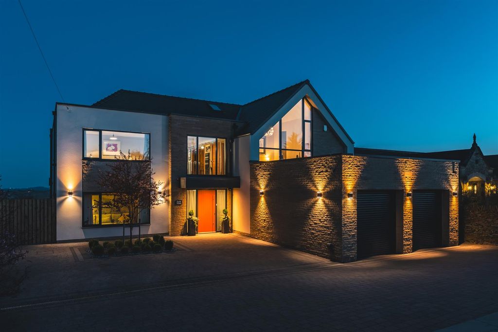 Property photo 2 of 50 Exterior And Gardens