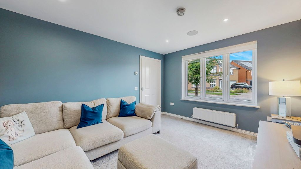 Property photo 2 of 18 12-Web-Or-Mls-129 Craigton Drive_32