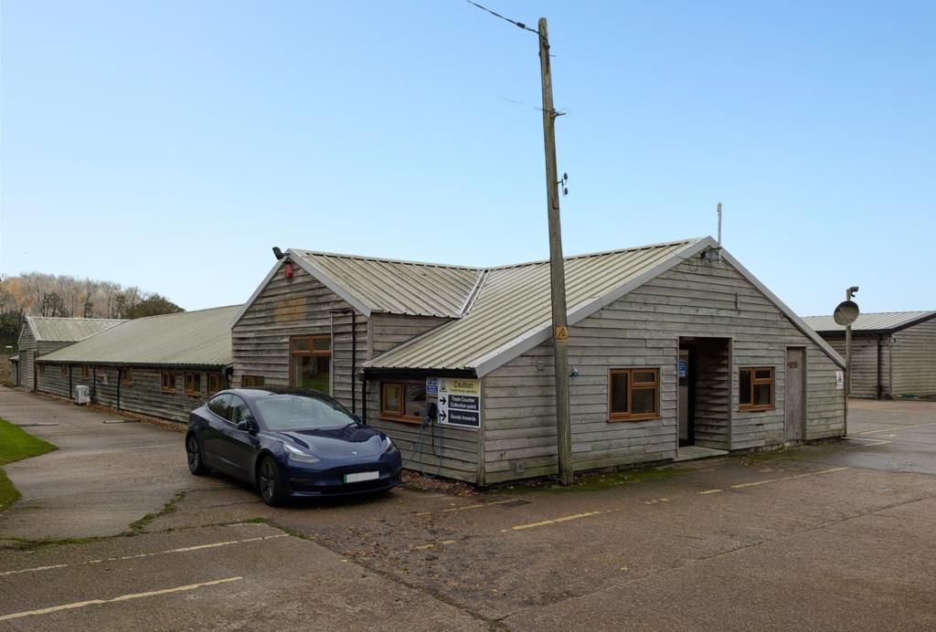 Property photo 1 of 11 Photo 13