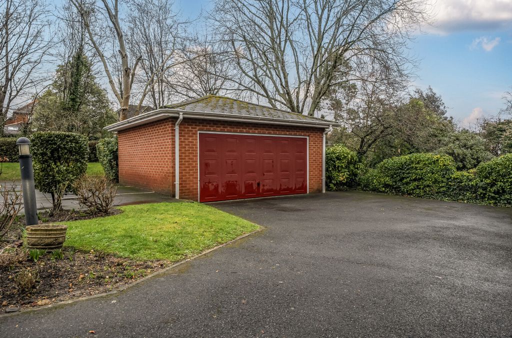 Property photo 3 of 15 1402369-5-69711Db...