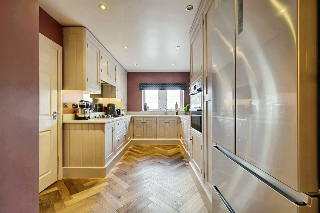 Property photo 3 of 17