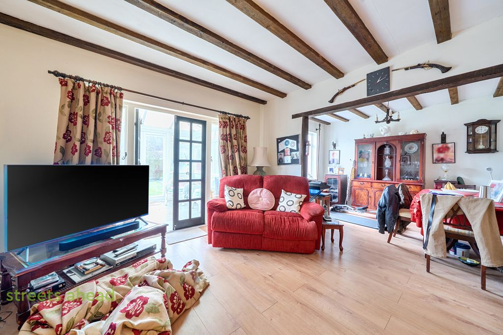 Property photo 2 of 17 471A67Cf-Be1E-4Cf...