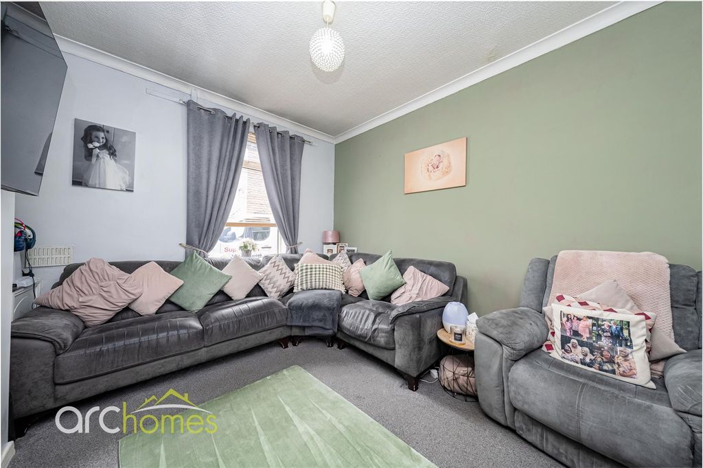 Property photo 2 of 20 Hesketh-9.Jpg