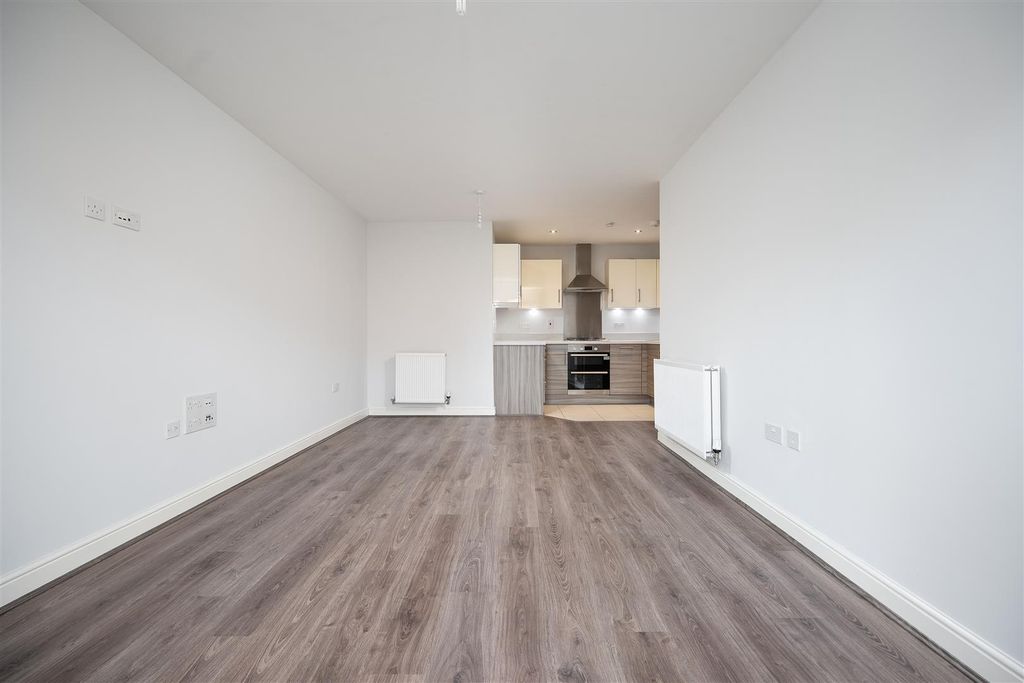 Property photo 3 of 14 Living/Dining Room