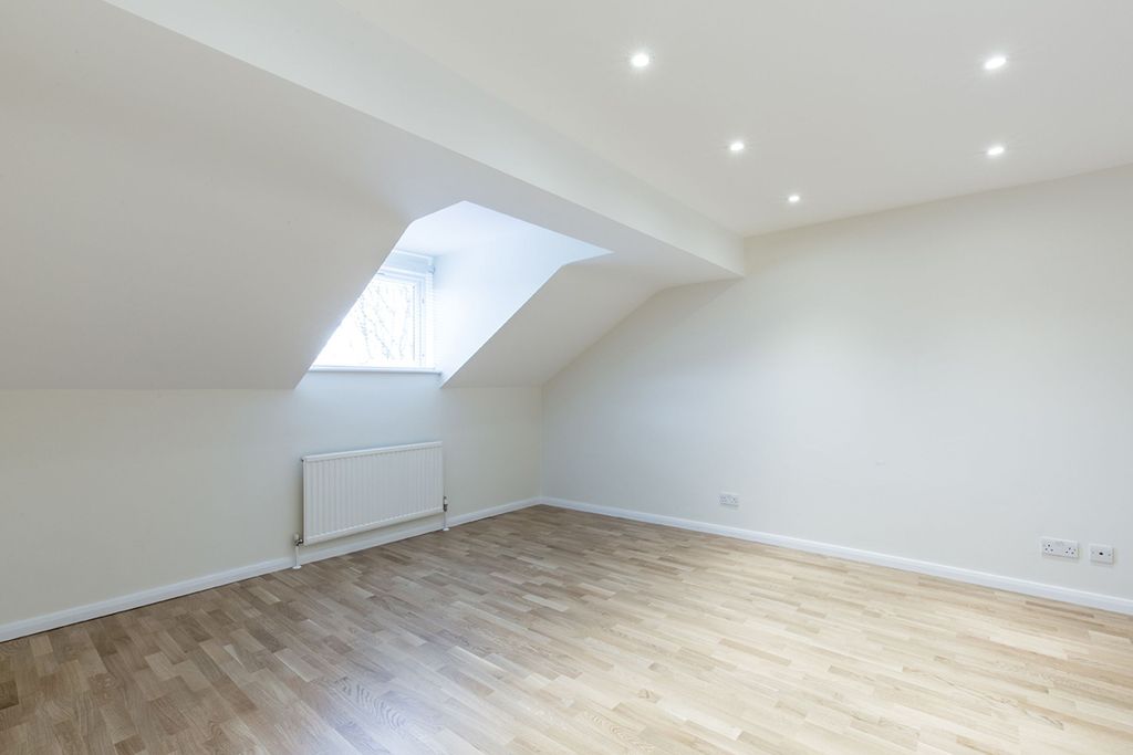 Property photo 1 of 10 Living_Room