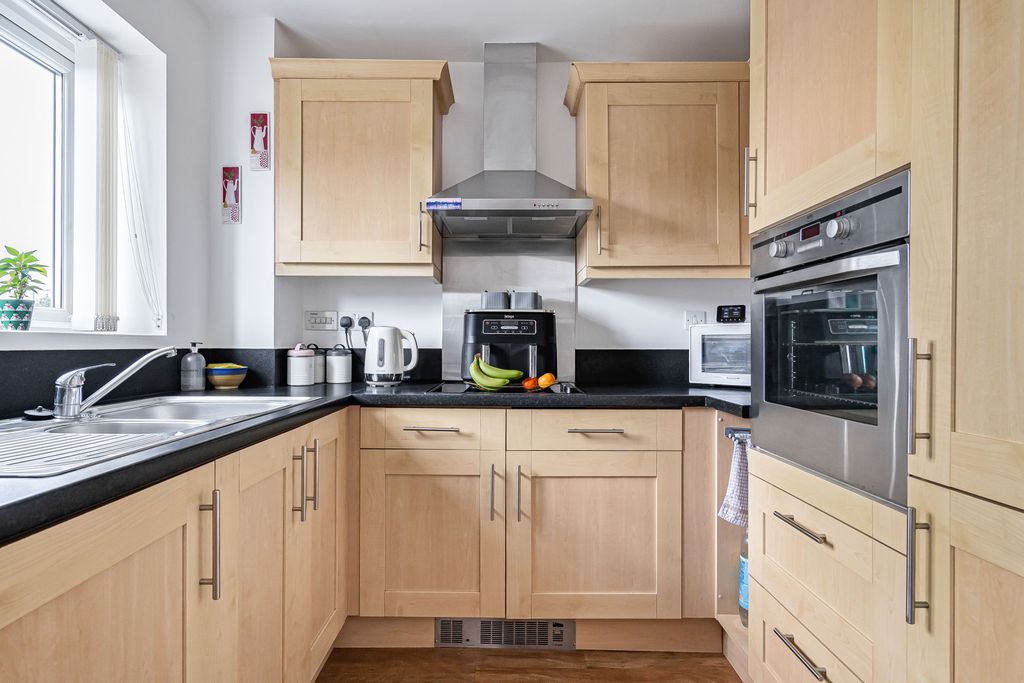 Property photo 3 of 12 Picture No. 06
