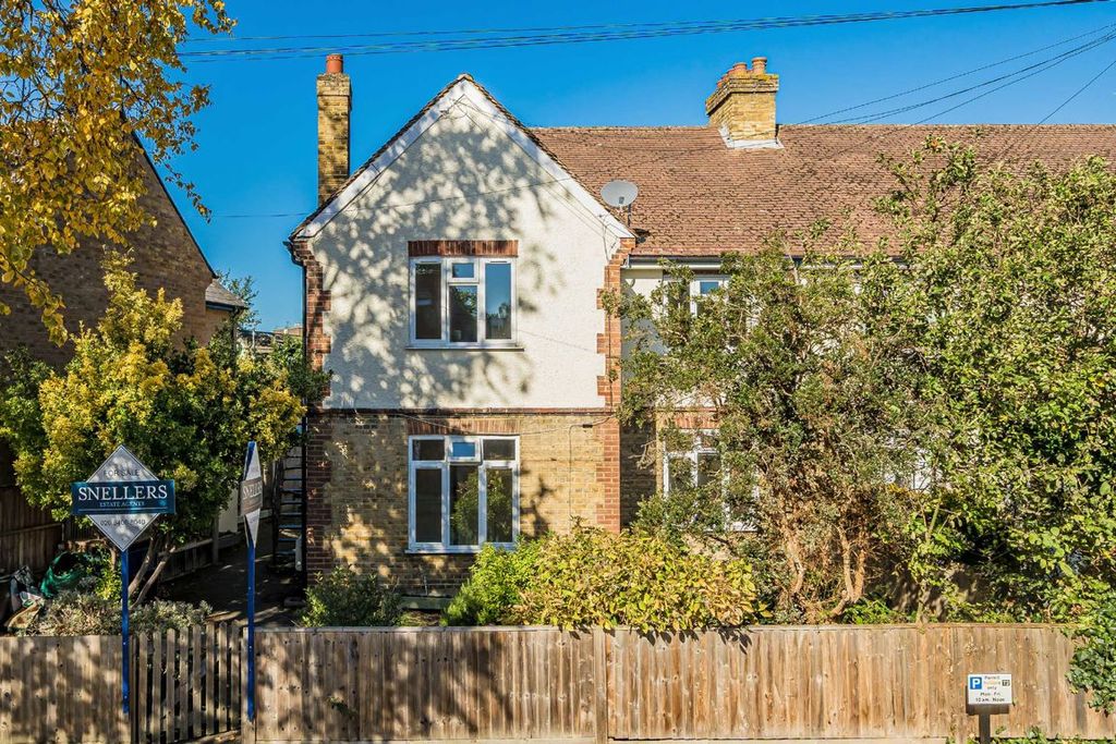 Property photo 1 of 7