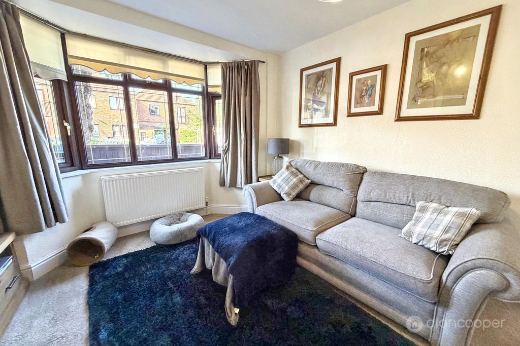Property photo 3 of 17 5337686