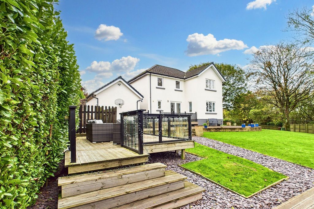 Property photo 1 of 41