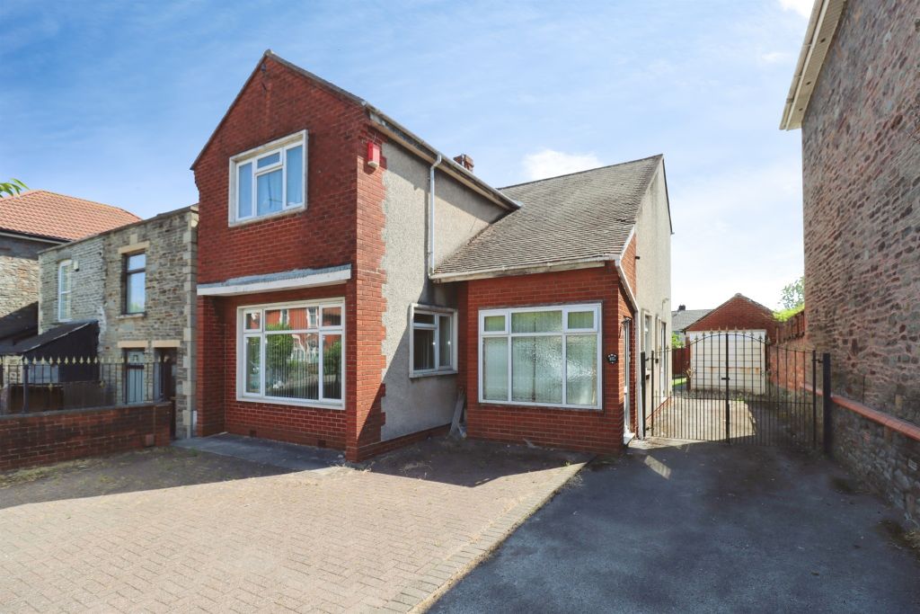 Property photo 1 of 17