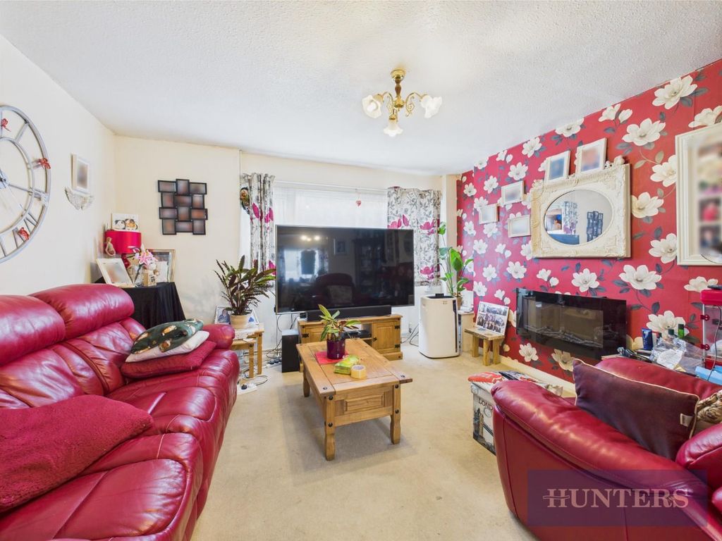 Property photo 2 of 18 Cam05316G0-Pr0100-Still007.Jpg