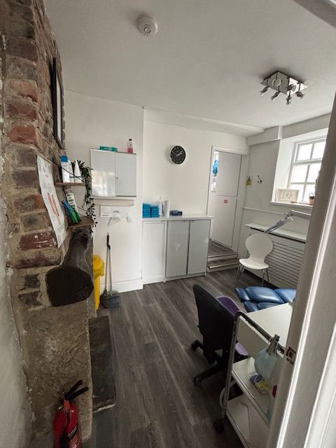 Property photo 3 of 6