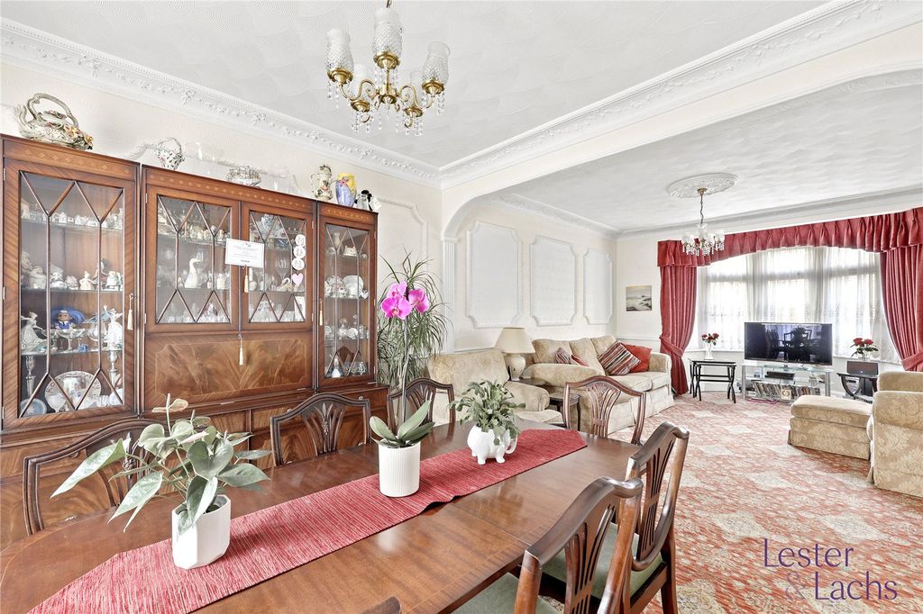 Property photo 2 of 21 Picture No. 20