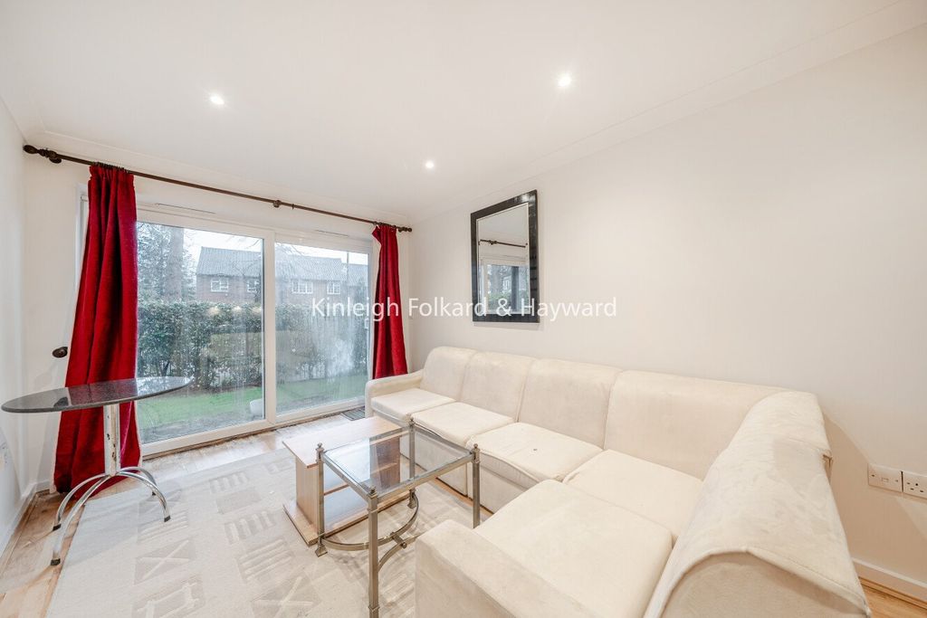 Property photo 2 of 14 Picture No. 09