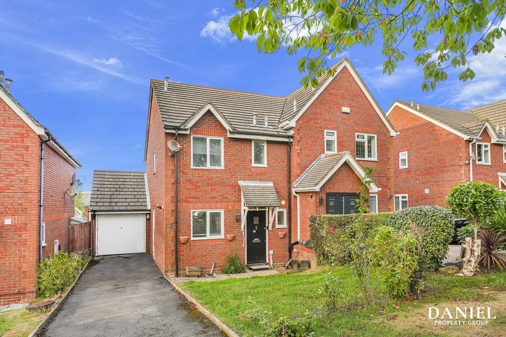 Property photo 1 of 31