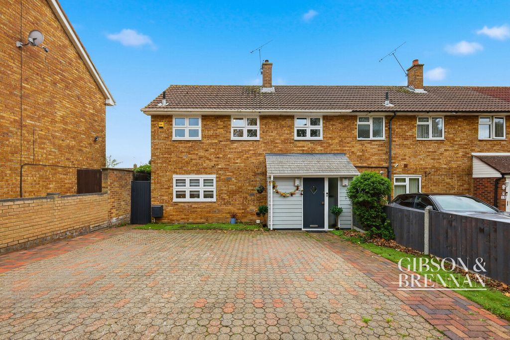 Property photo 2 of 24