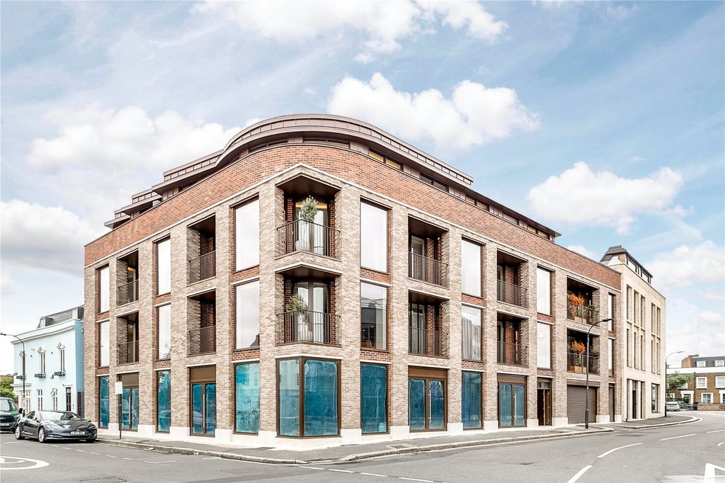 Property photo 3 of 6