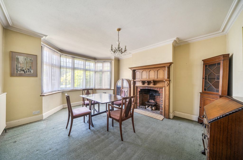 Property photo 3 of 14 1453167-28-69F256...