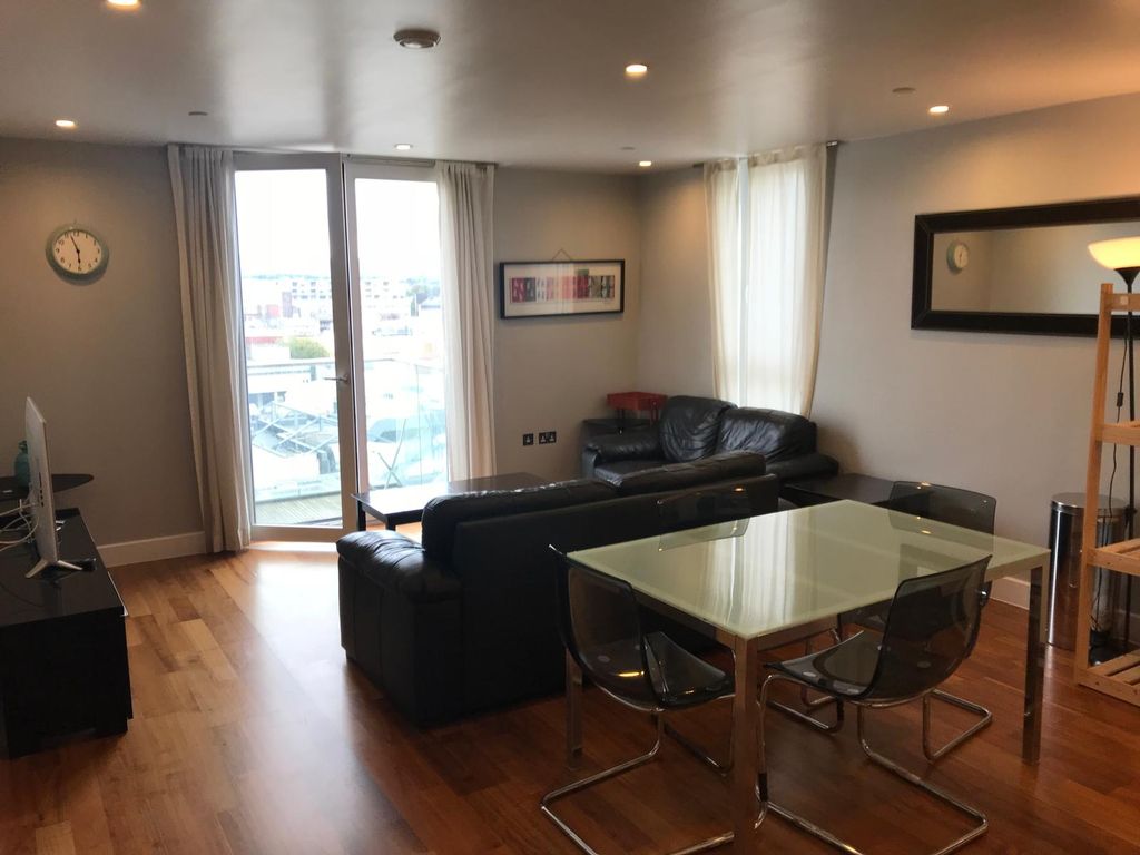 Property photo 2 of 13
