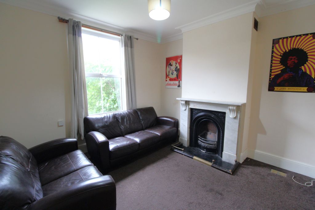 Property photo 3 of 12 Img_6245