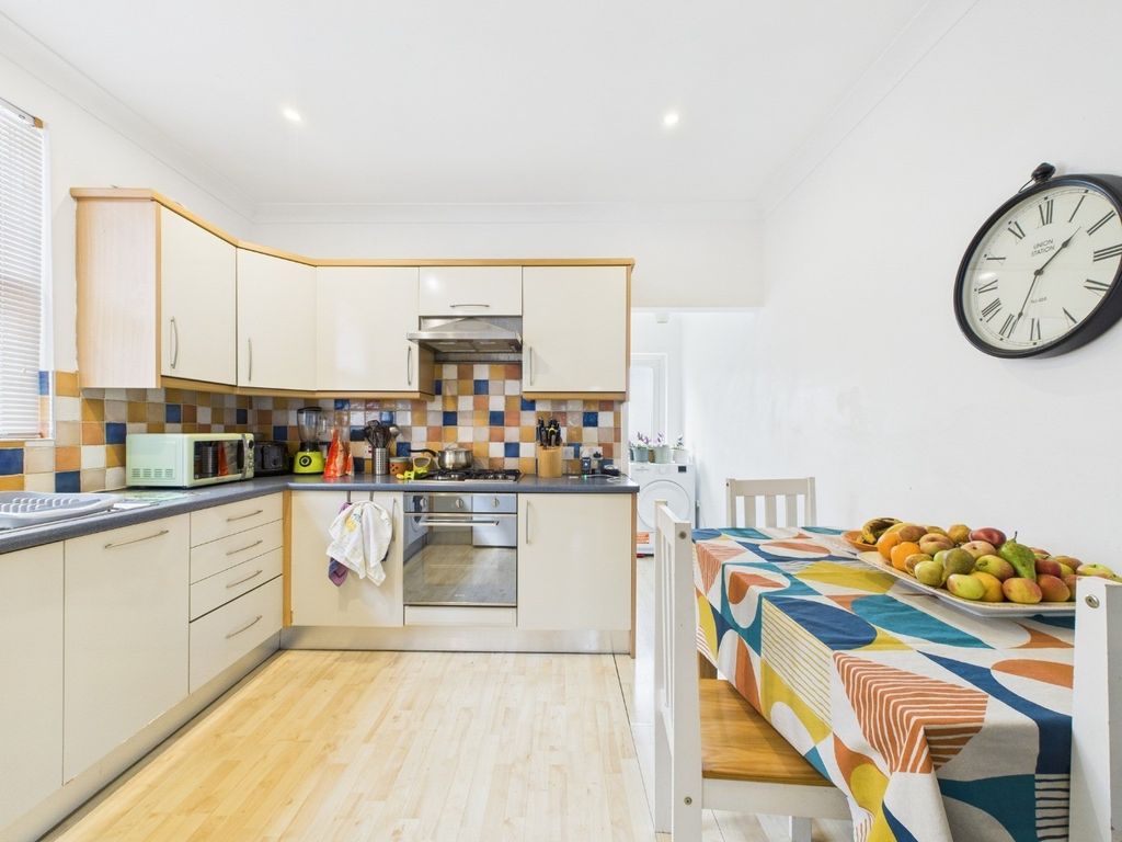 Property photo 2 of 9 5062331