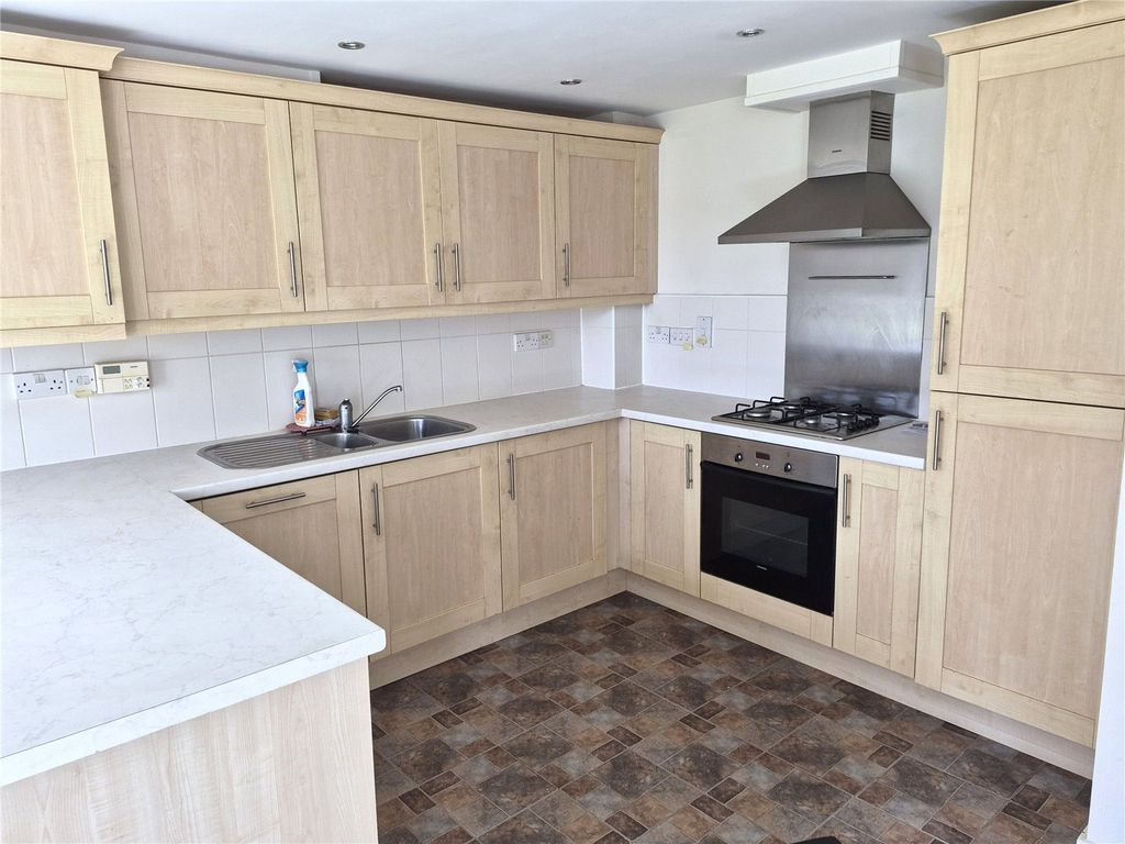 Property photo 3 of 12 Picture No. 01