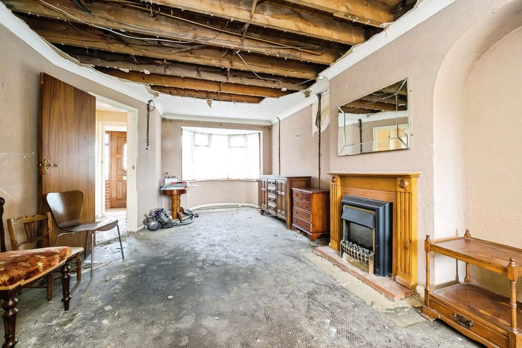 Property photo 3 of 15 Picture No. 04