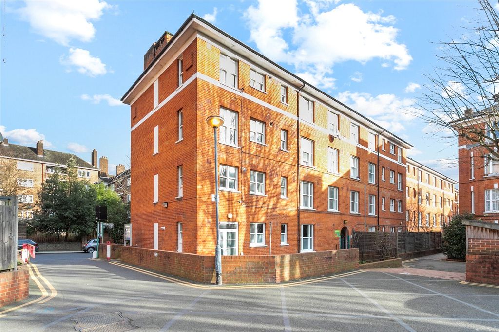 Property photo 2 of 9 Picture No. 10