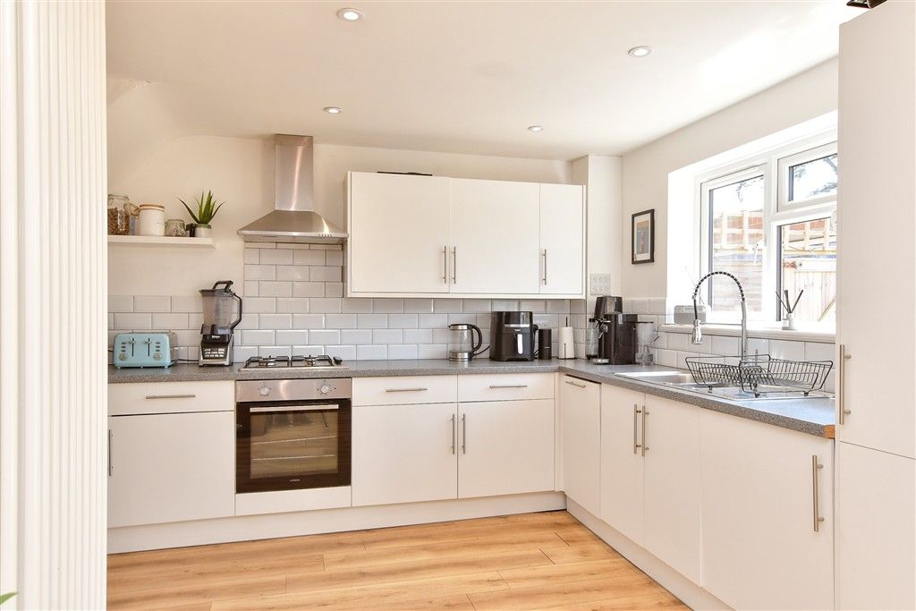 Property photo 3 of 14 Kitchen/ Dining Room