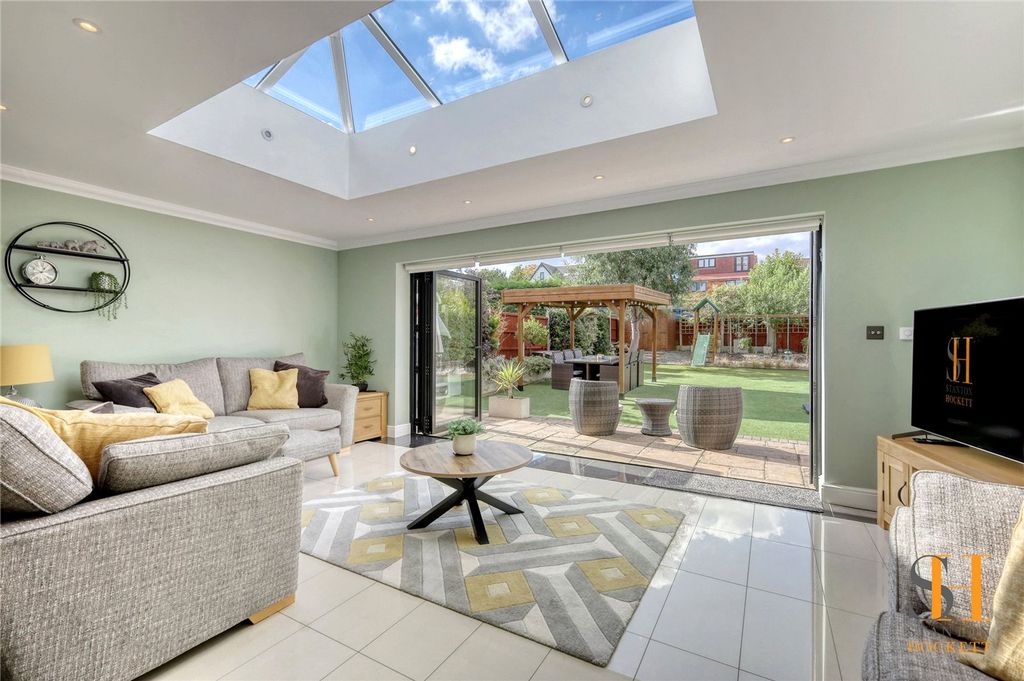 Property photo 1 of 21 Picture No. 11