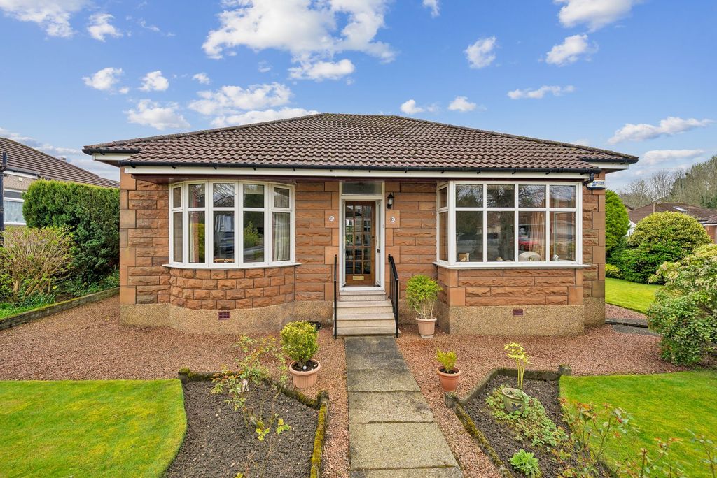 Property photo 2 of 34