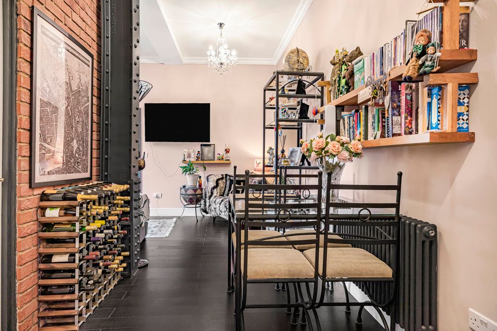 Property photo 3 of 46 Reception Room