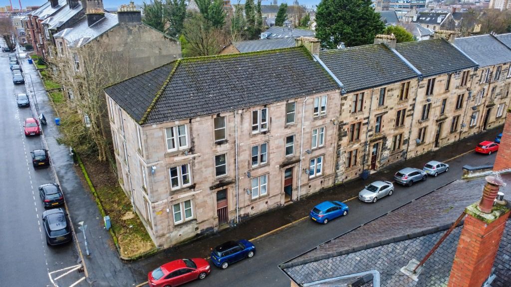 Property photo 2 of 12