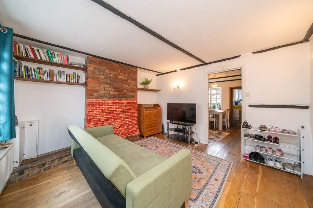 Property photo 2 of 17